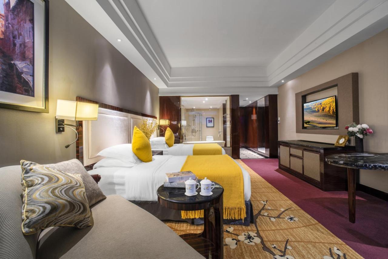 Country Garden Phoenix Hotel Kaiping Дзянмън Екстериор снимка