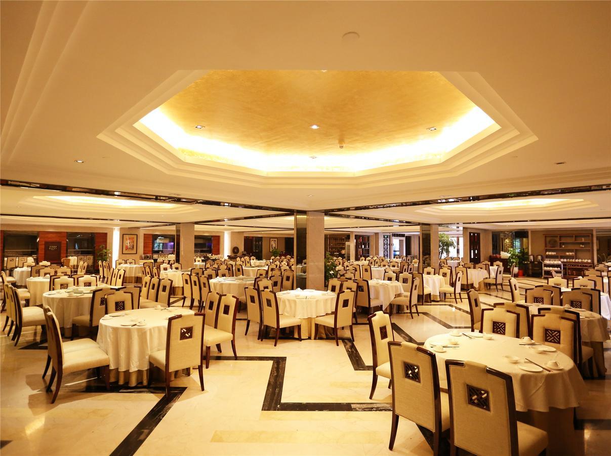 Country Garden Phoenix Hotel Kaiping Дзянмън Екстериор снимка
