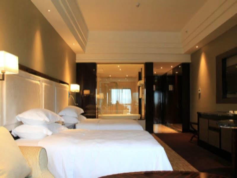 Country Garden Phoenix Hotel Kaiping Дзянмън Екстериор снимка