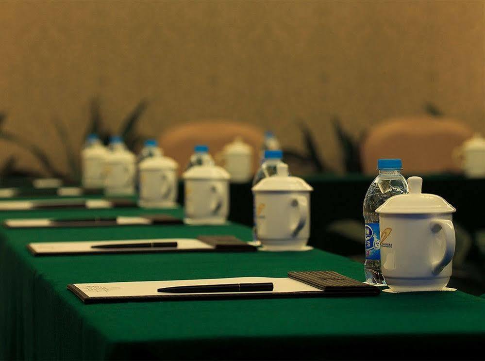 Country Garden Phoenix Hotel Kaiping Дзянмън Екстериор снимка